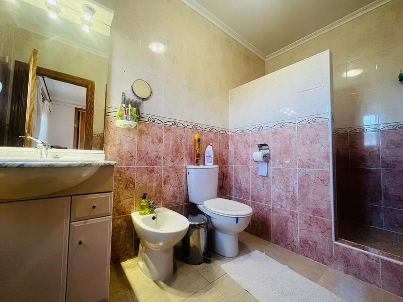 4 Cuarto Villa en venta