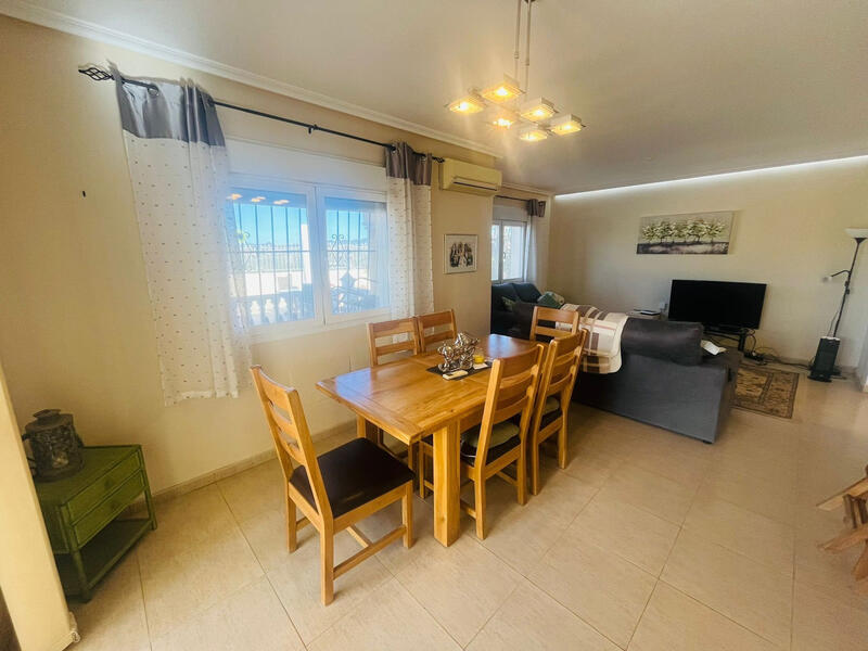 4 Cuarto Villa en venta