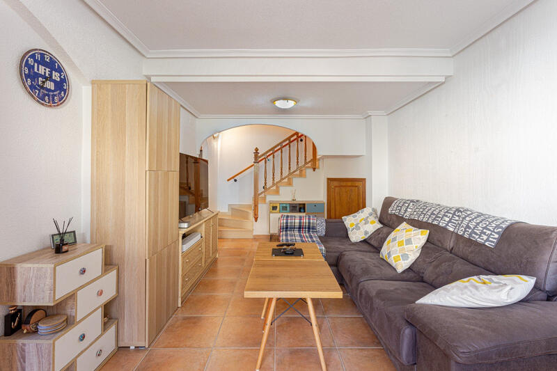 Villa til salgs i Pilar de la Horadada, Alicante