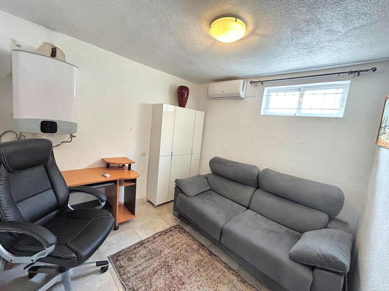 4 Schlafzimmer Stadthaus zu verkaufen