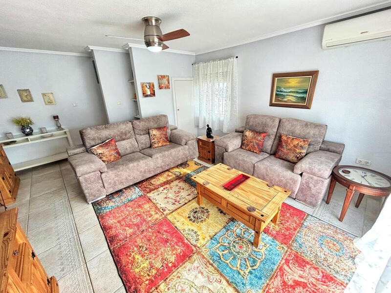 4 Schlafzimmer Stadthaus zu verkaufen