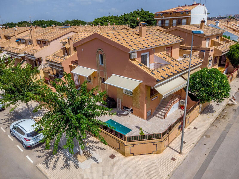 3 Cuarto Villa en venta