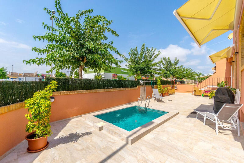 3 Cuarto Villa en venta