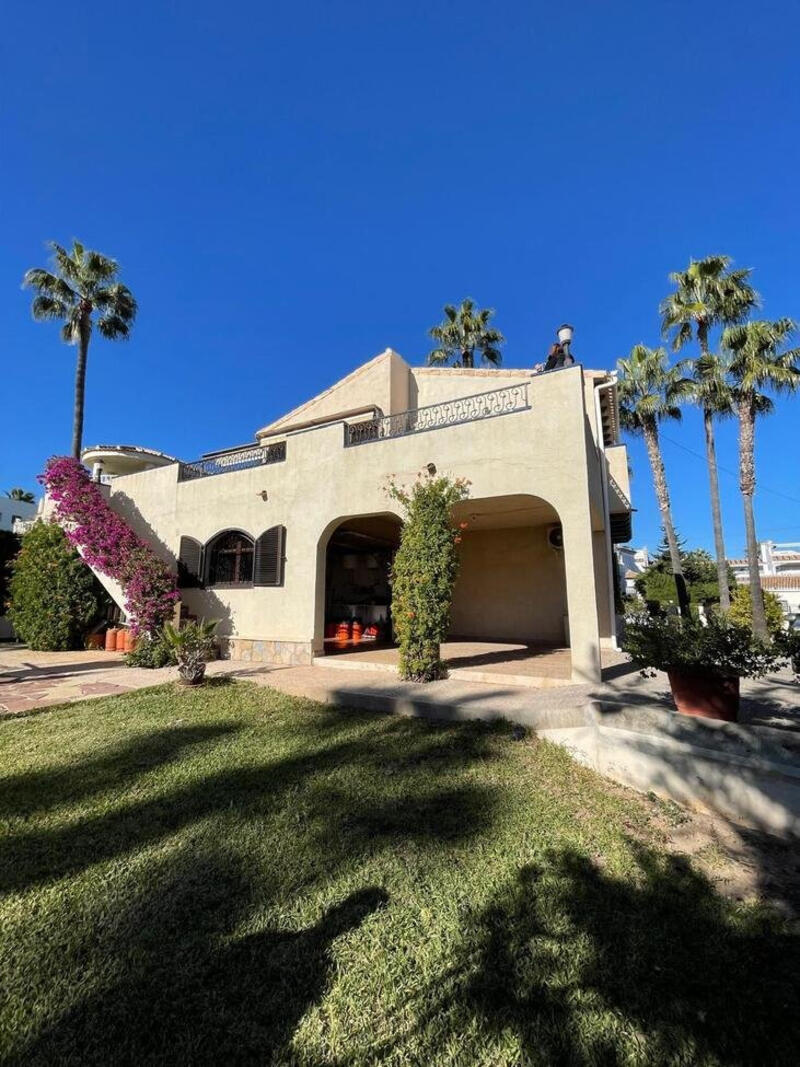 3 bedroom Villa for sale