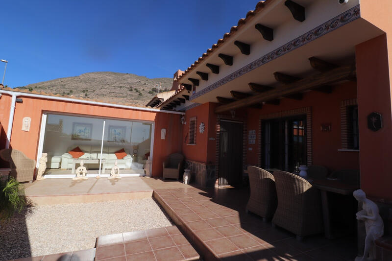 Townhouse for sale in Fortuna, Murcia