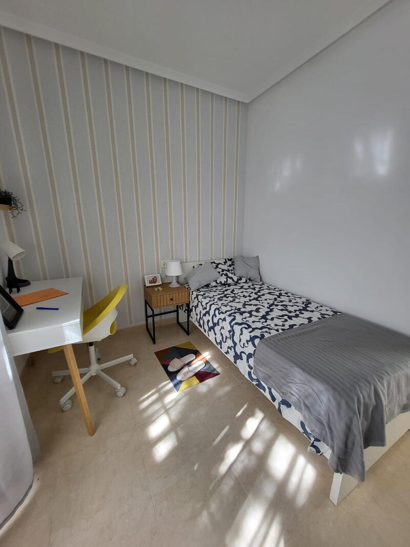 3 bedroom Townhouse for sale