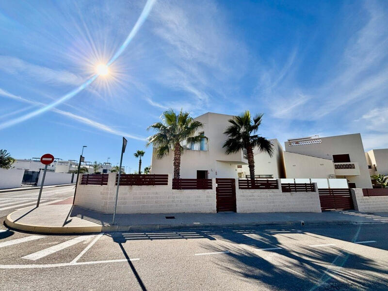 3 sovrum Villa till salu