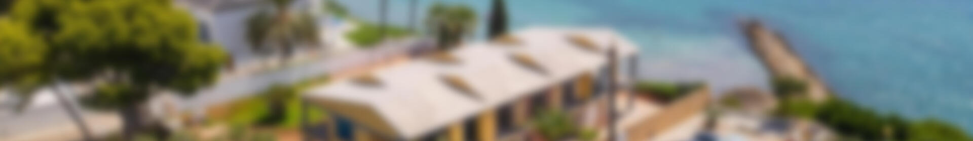 8 sovrum Villa till salu