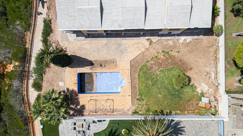 8 sovrum Villa till salu