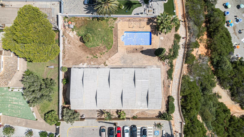 8 sovrum Villa till salu