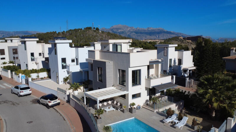 3 sovrum Villa till salu