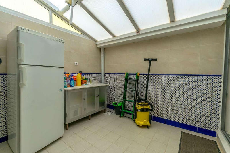 3 bedroom Townhouse for sale