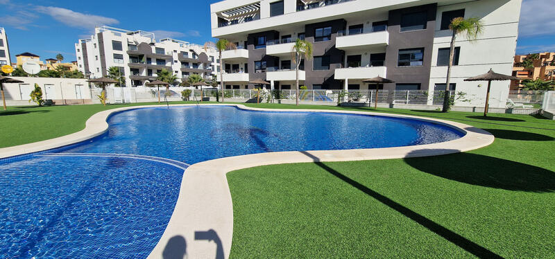 Lägenhet för långsiktig hyra i Orihuela Costa, Alicante