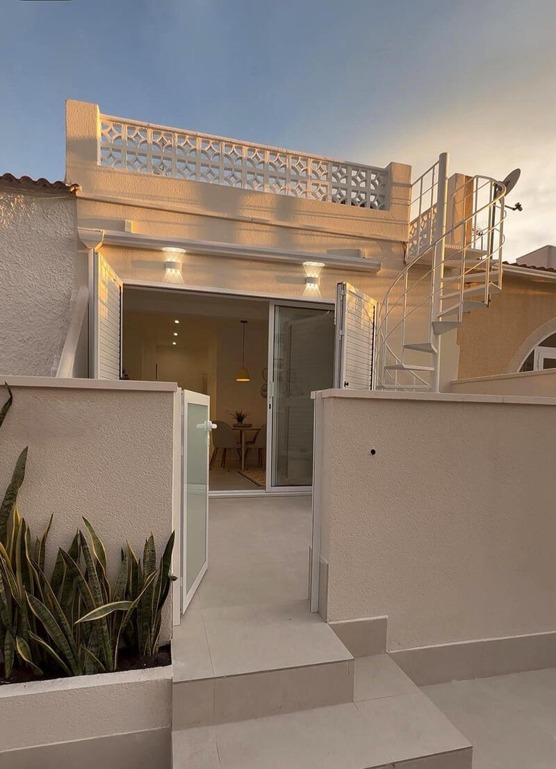 2 sovrum Villa till salu