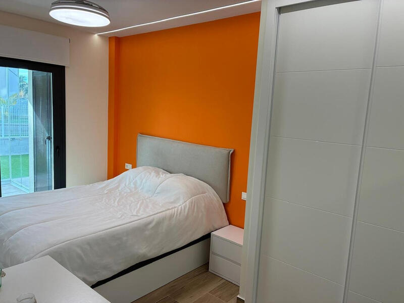 2 slaapkamer Appartement Te koop 2 slaapkamer Appartement Te koop