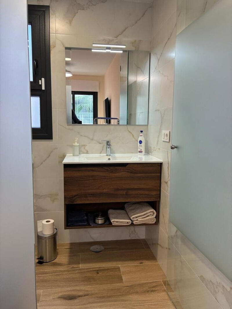 2 slaapkamer Appartement Te koop 2 slaapkamer Appartement Te koop