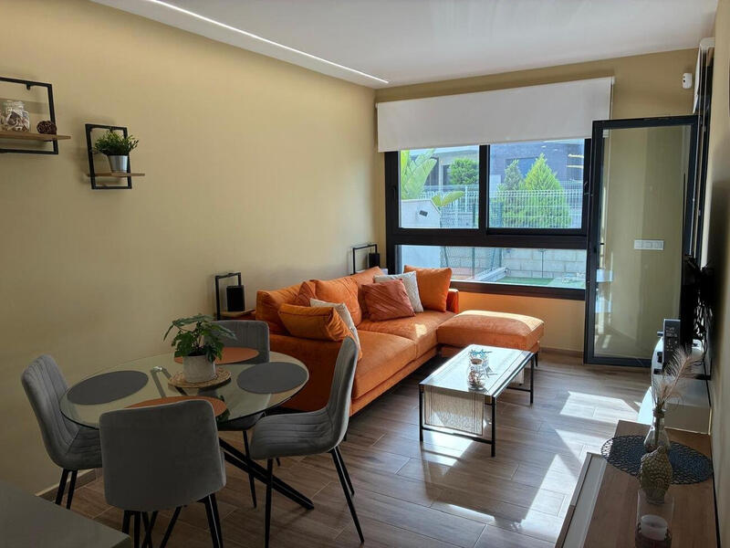 2 slaapkamer Appartement Te koop 2 slaapkamer Appartement Te koop