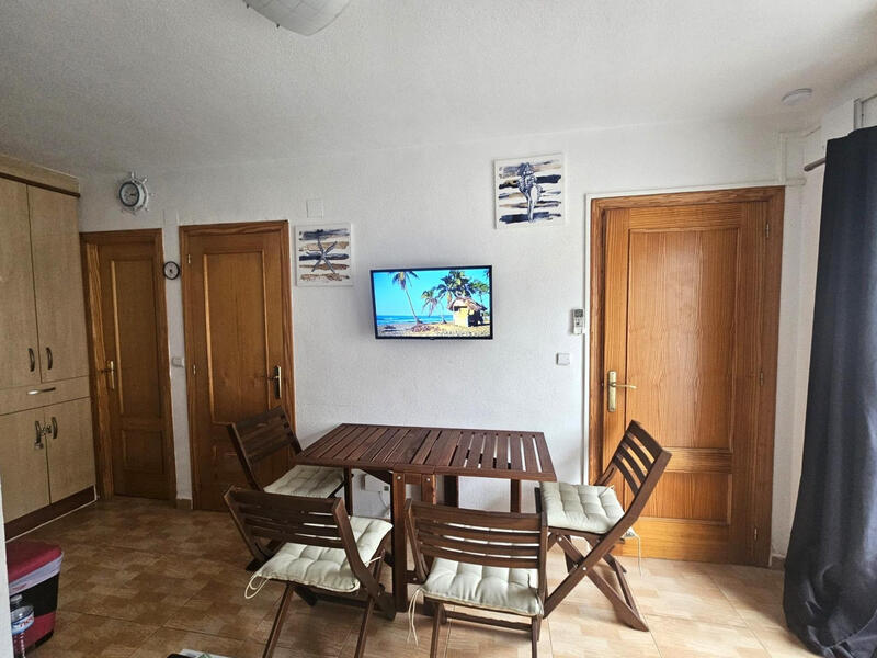 2 спальная комната вилла продается