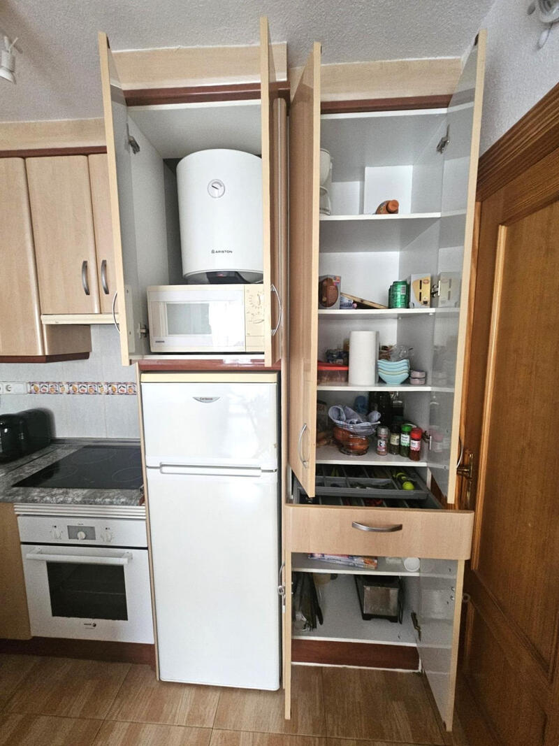 2 спальная комната вилла продается