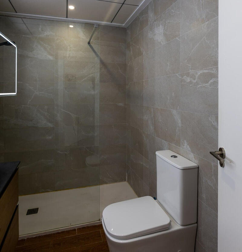 3 slaapkamer Gezinswoning Te koop