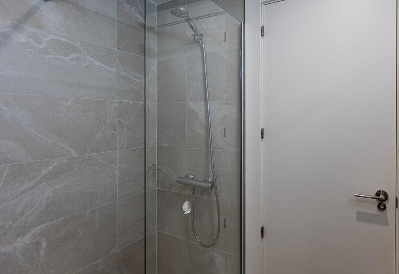 3 slaapkamer Gezinswoning Te koop