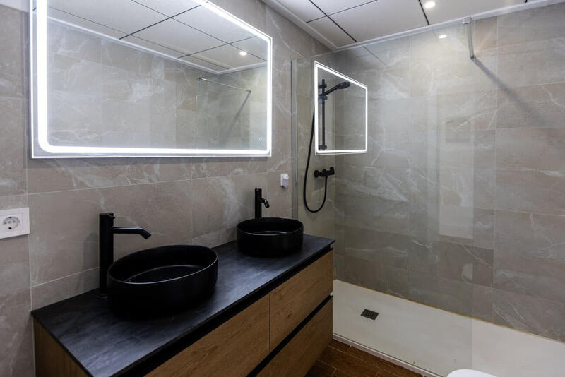 3 slaapkamer Gezinswoning Te koop