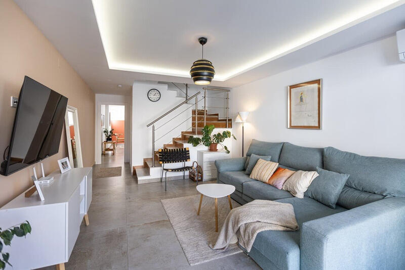 3 slaapkamer Gezinswoning Te koop