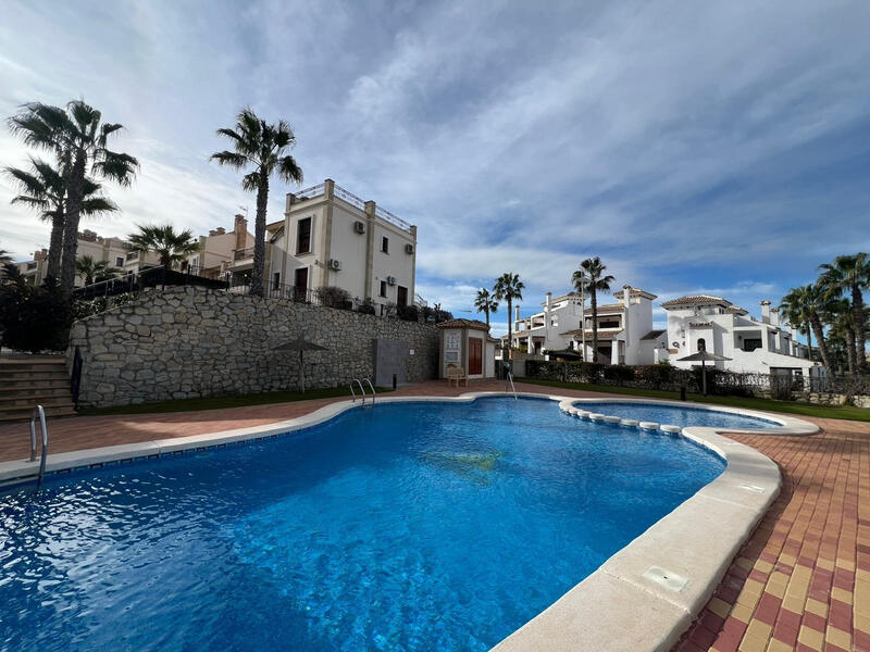 2 Cuarto Villa en venta 2 Cuarto Villa en venta