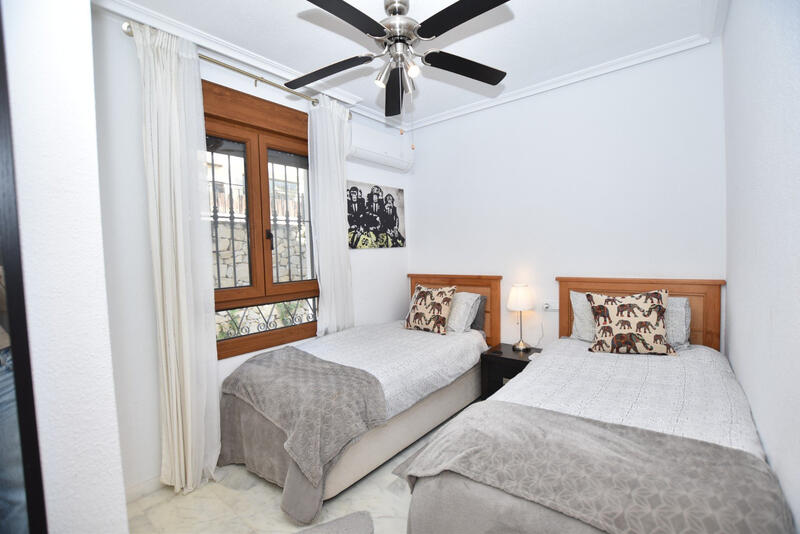 2 Cuarto Villa en venta 2 Cuarto Villa en venta