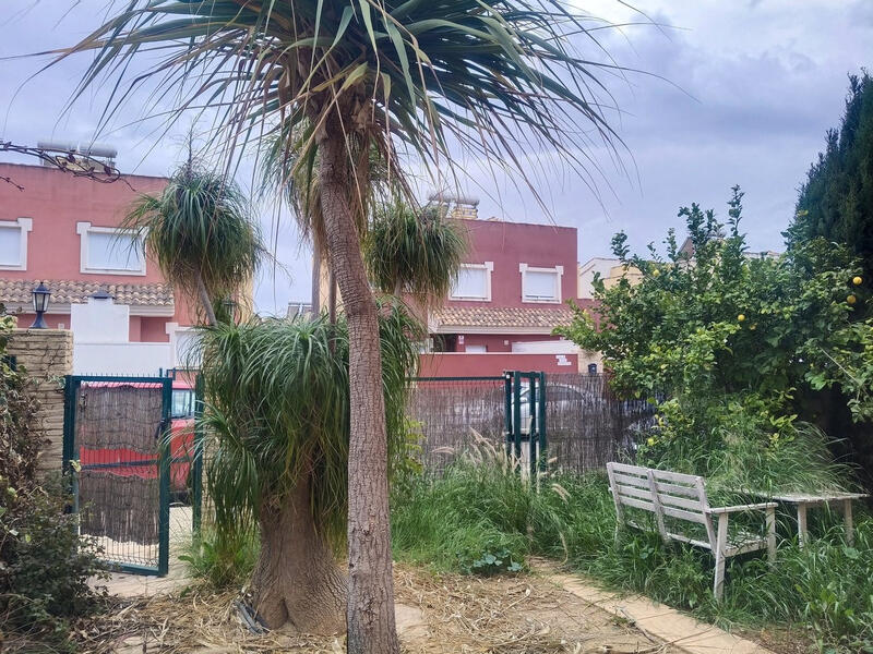 3 Schlafzimmer Villa zu verkaufen 3 Schlafzimmer Villa zu verkaufen