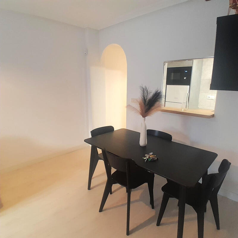 2 slaapkamer Appartement Te koop