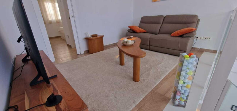 2 Cuarto Villa en venta