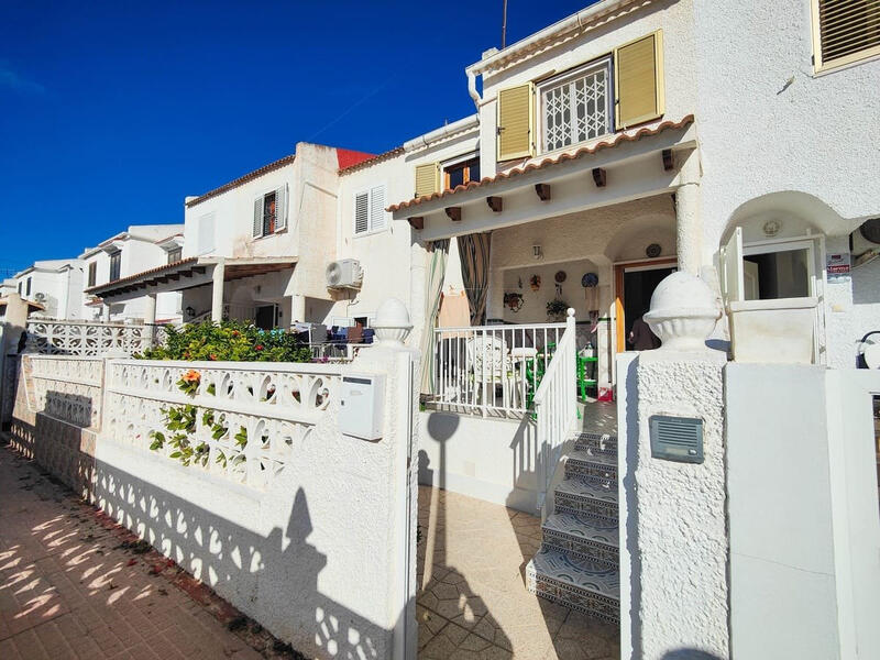 Townhouse for sale in Torrevieja, Alicante