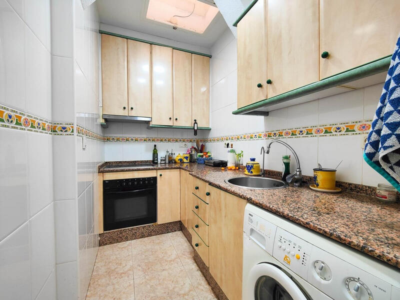 2 bedroom Townhouse for sale