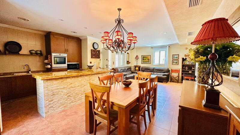 5 slaapkamer Villa Te koop