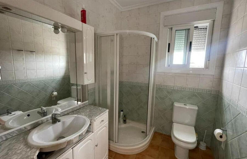 3 Schlafzimmer Villa zu verkaufen 3 Schlafzimmer Villa zu verkaufen