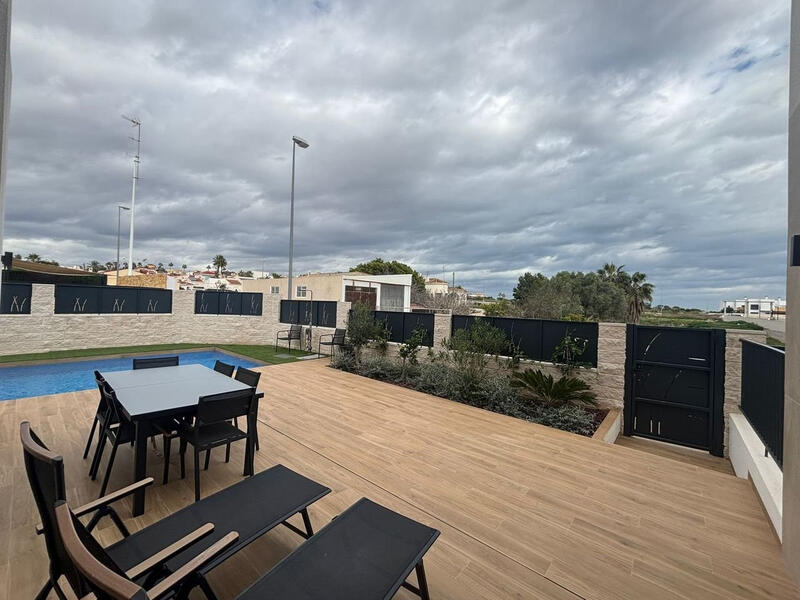 4 chambre Villa à vendre 4 chambre Villa à vendre