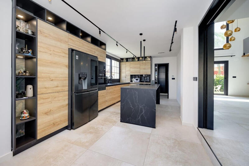 5 slaapkamer Villa Te koop