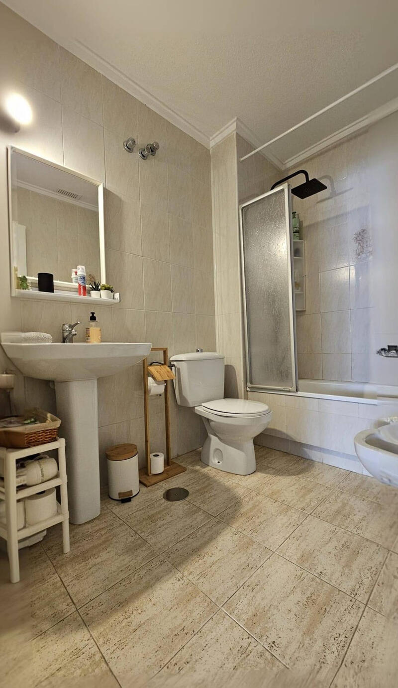 3 slaapkamer Appartement Te koop 3 slaapkamer Appartement Te koop