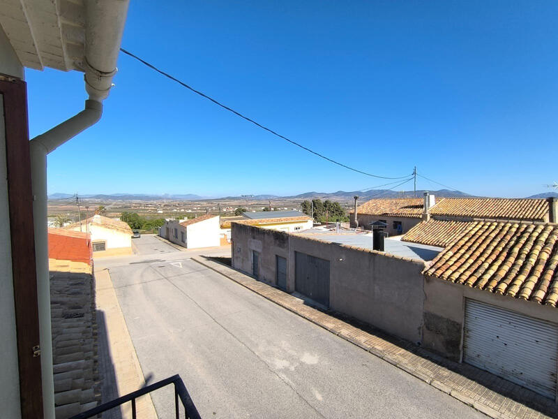 5 bedroom Townhouse for sale