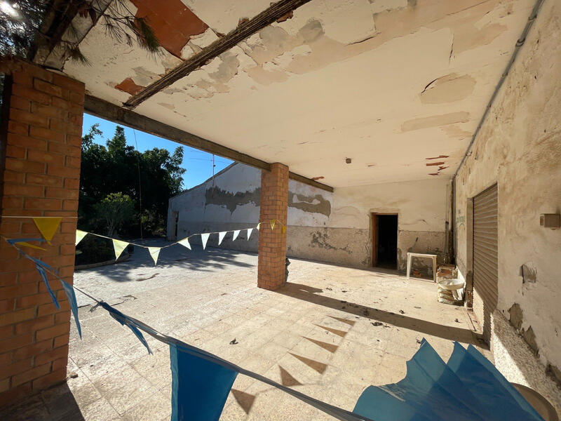 6 bedroom Country House for sale