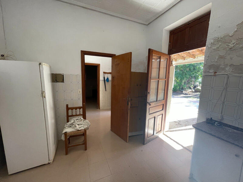 6 bedroom Country House for sale