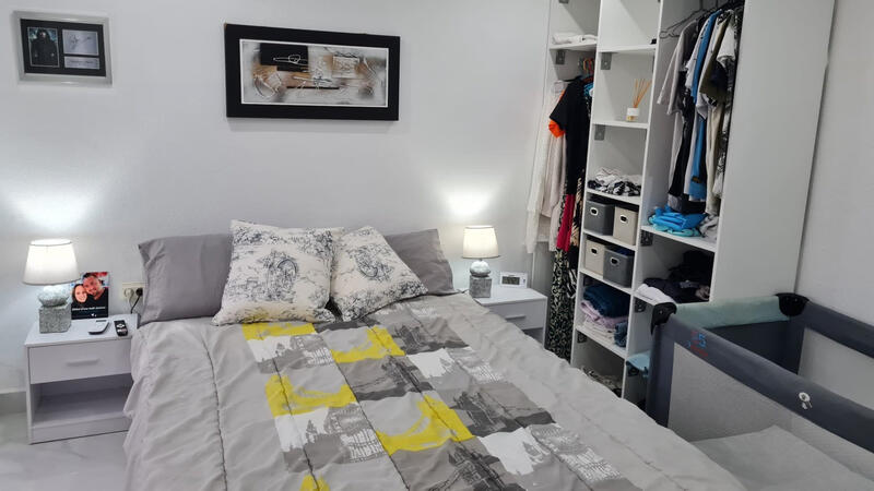 4 спальная комната вилла продается