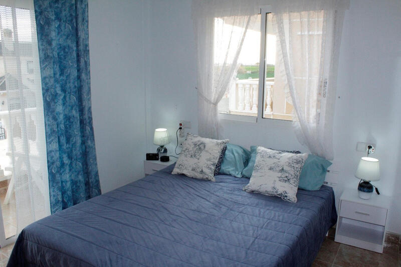 4 спальная комната вилла продается