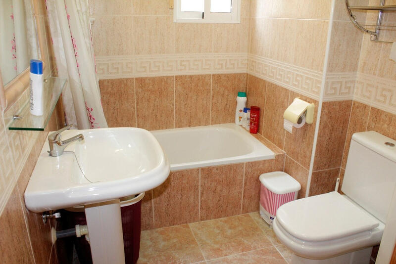 4 спальная комната вилла продается