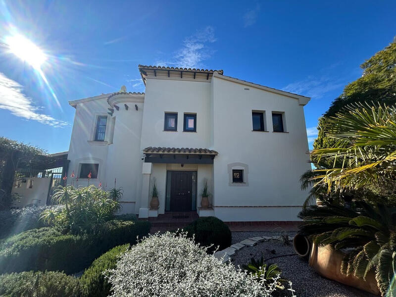 3 sovrum Villa till salu