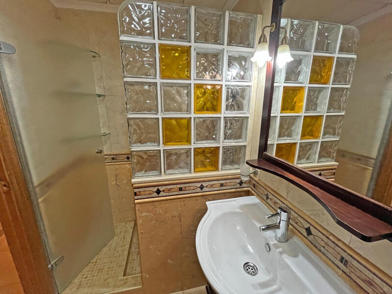 4 Schlafzimmer Appartement zu verkaufen