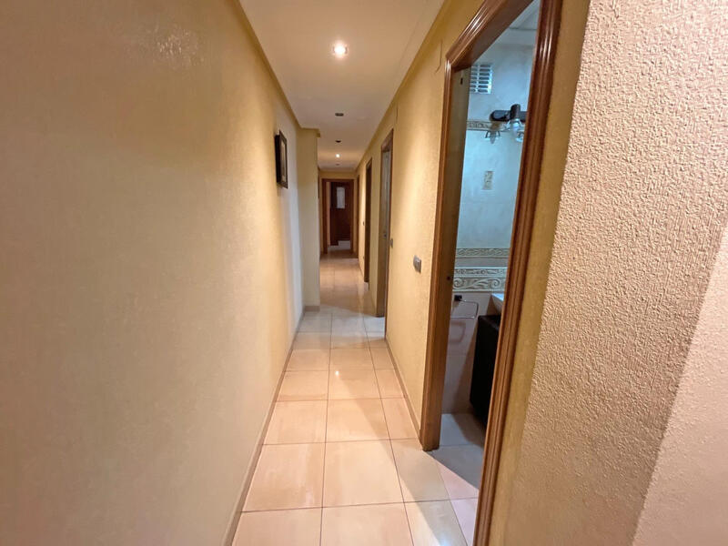 4 Schlafzimmer Appartement zu verkaufen