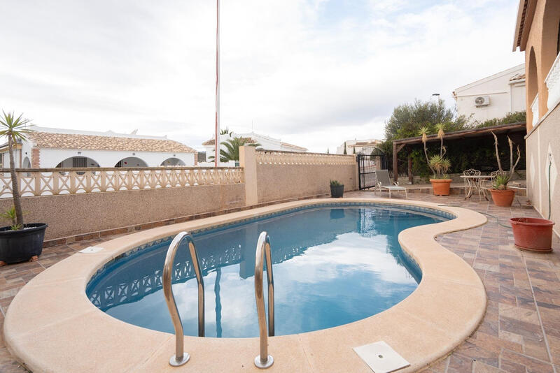 2 bedroom Villa for sale