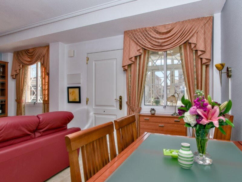 2 Schlafzimmer Stadthaus zu verkaufen